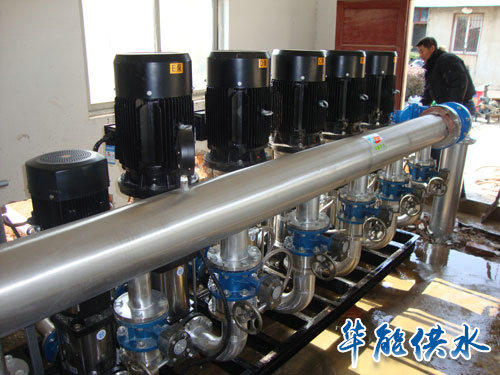 武汉市蔡甸区柏林镇自来水厂泵房设备实况